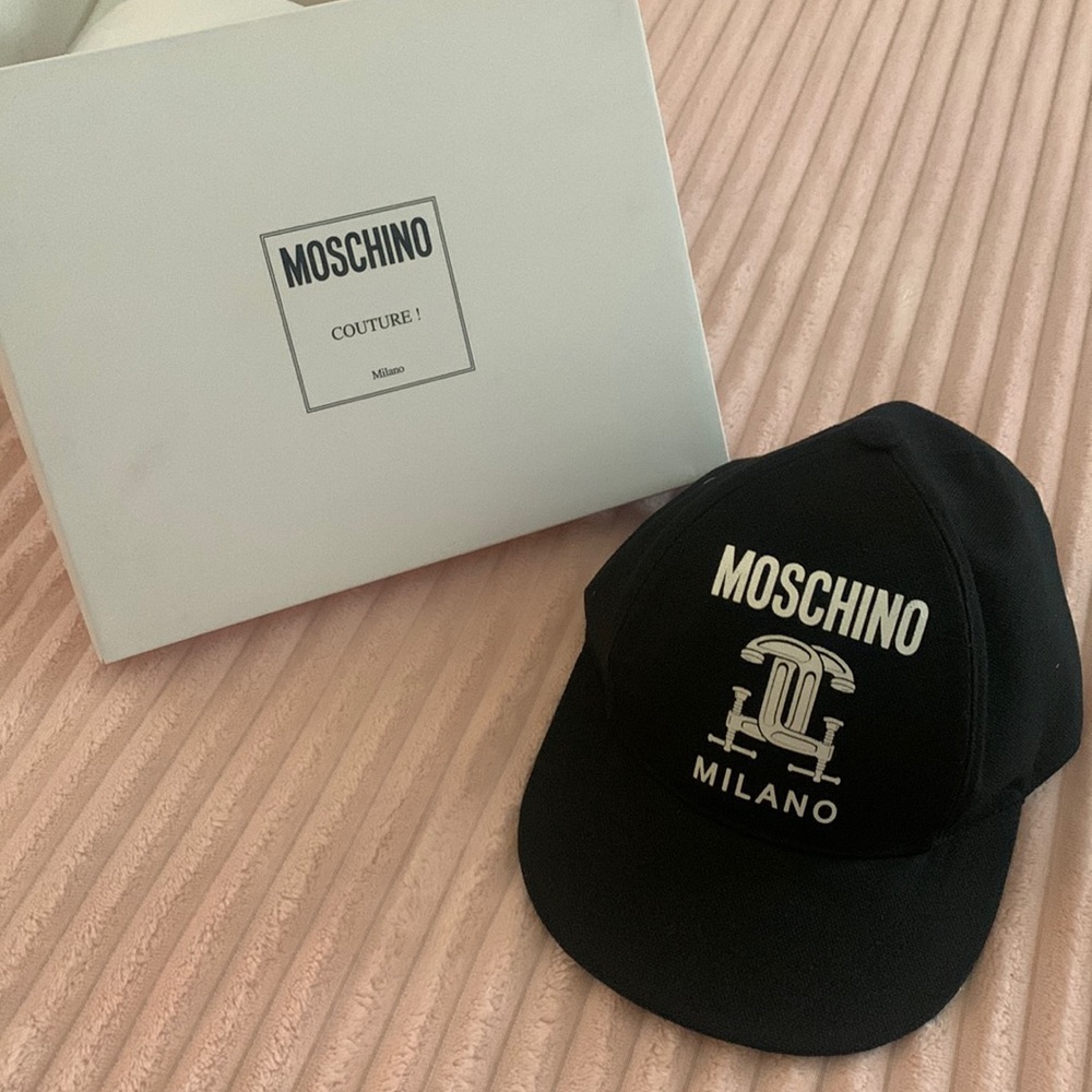 Moschino signature baseball cap